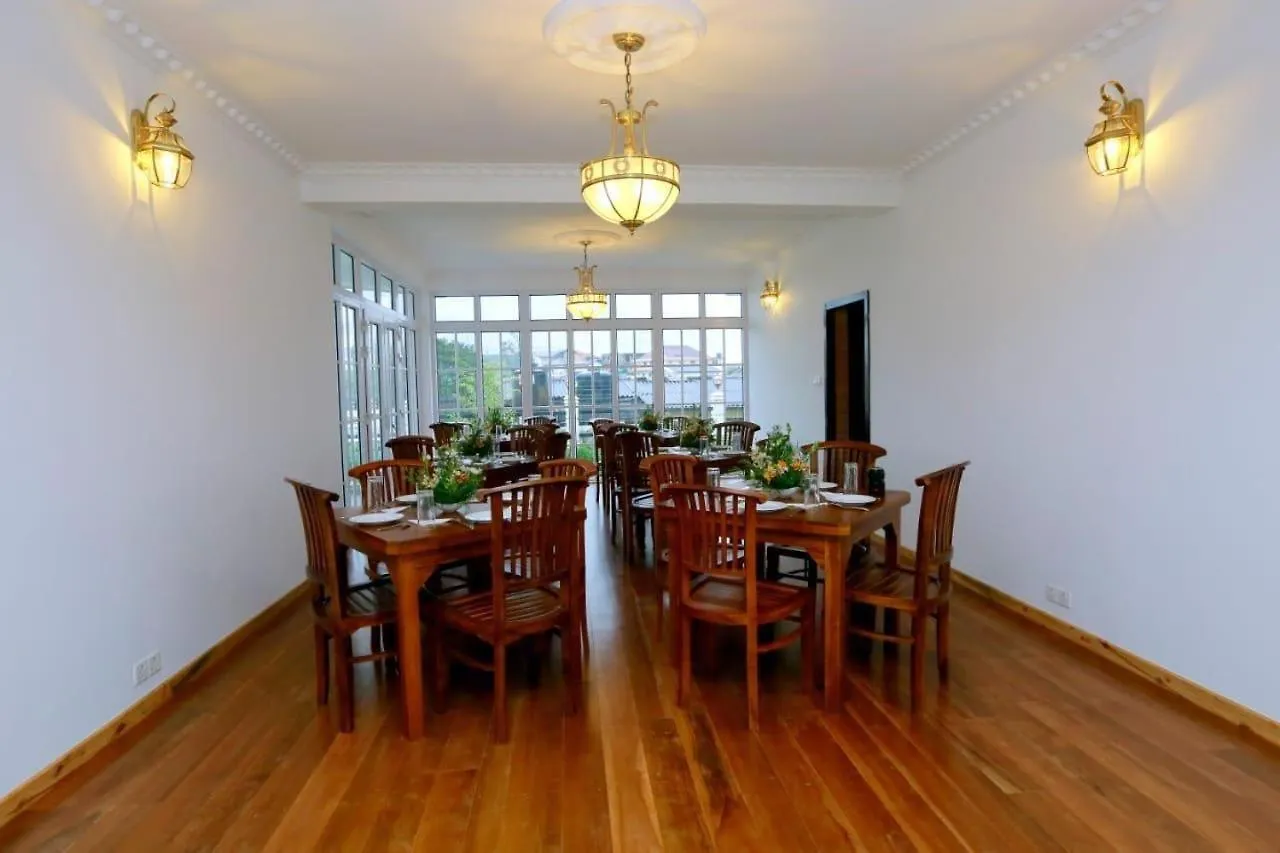 Hotel Top Moons Nuwara Eliya Sri Lanka